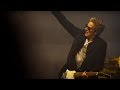 The Doctor S Guitar Entrance The Magician S Apprentice Doctor Who