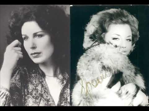 Divine Rosalind Plowright and Ewa Podleś gorgeously sing Norma and Adalgisa's Duet