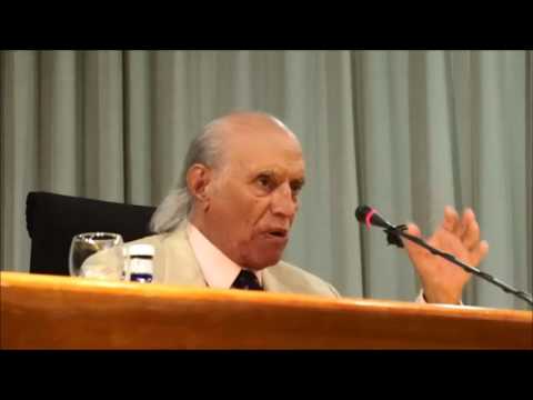 Santiago Carrillo y el PCE traicionaron a la libertad y a la democracia.