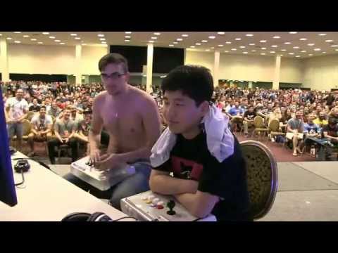 Evo 2015 Poongko Takes Off Shirt