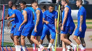 Dünya Kupası çeyrek finali öncesi Paris Belediyesi Les Bleus renklerine büründü