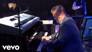 Bill &amp; Gloria Gaither - Hallelujah Chorus feat. Matthew Holt