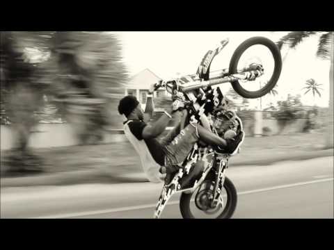 Motocross 246 Meets Rico Maserati