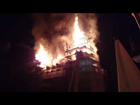 BAD EMS "4 Türme"  Gebäude brennt um 4Uhr morgens - Anfang des Löschens #Badems #feuerwehr