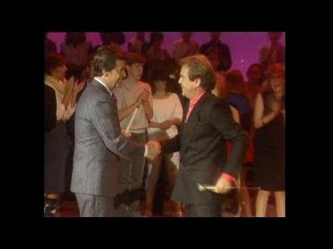Dick Clark Interviews Glenn Shorrock - American Bandstand 1983