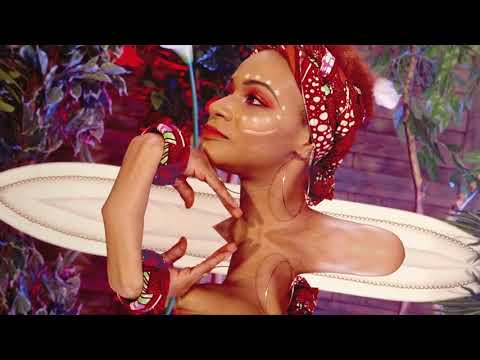 Sugar Kawar - Sous Son Charme (Clip Officiel) 2018