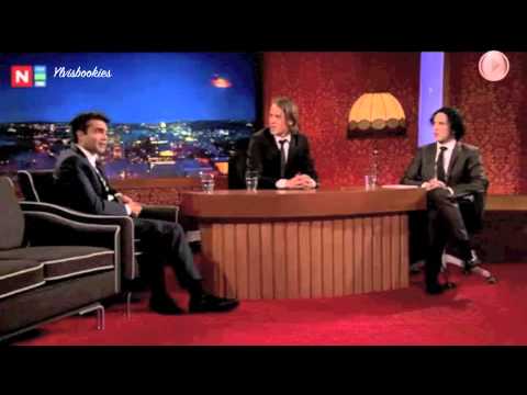 I Kveld Med Ylvis - Season 2 - David gives away his poodle