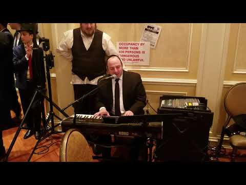 Yehoshua Solomon sings Yekkish Shir Hamaalos