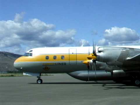 Airspray 482 taxiing out.