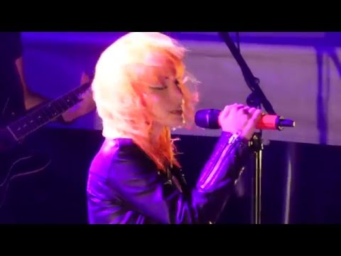 1/19 Paramore - Hallelujah (Leonard Cohen Cover) + Hallelujah @ Parahoy (Show #2) 3/07/16