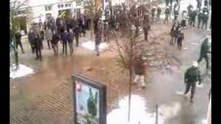 preview picture of video 'Anti-Nazi Demo in Hamburg-Bergedorf ( Polizei greift ein )'