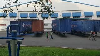 CẢNH CHIỀU CÔNG NHÂN VỀ NHÀ NẤU CƠM