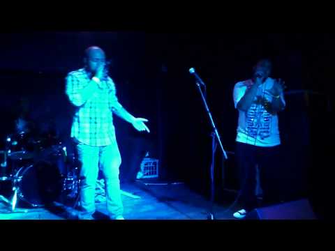 3rp Loa Pole'o & DTunez - Sara Smile