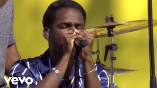 Leon Bridges “If It Feels Good (Then It Must Be)” (Live from Honda Stage at the 2018 iH...