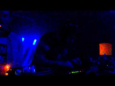 AmpliDudez vs. MaVett @ Club Zooma (21.2.15)