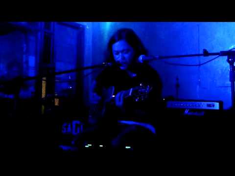 Raymund Marasigan - Sembreak (Live at Saguijo)