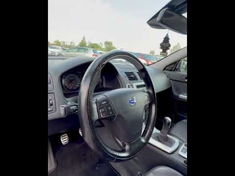 фото volvo v50 i рестайлинг 0