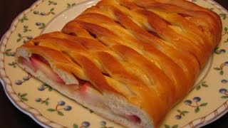Плетенка с яблоками