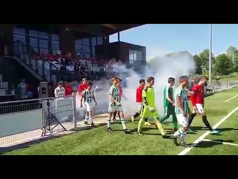 Opkomst van vvKloetinge JO17-1 tegen Nivo Sparta JO17-1