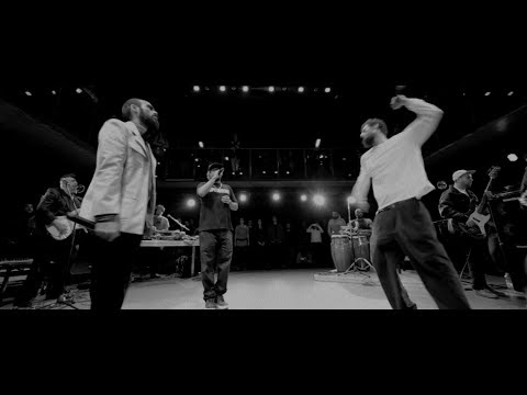 Mulheres e Crianças Primeiro - Black Alien & Speed e Ordem Natural