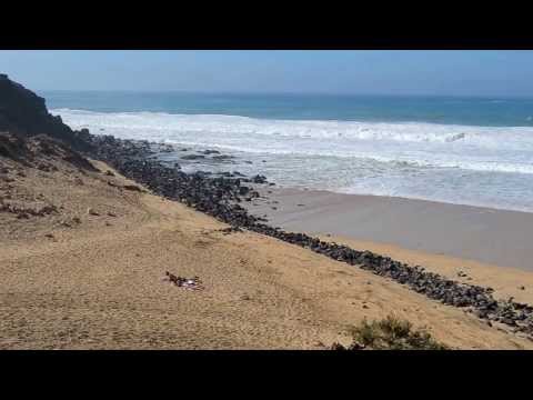 Overview of big waves at Cotillo 