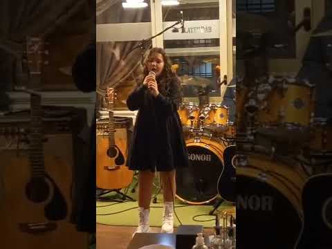 Marija Alincanec - "Turning tables" - Adele Koncert-Matrix