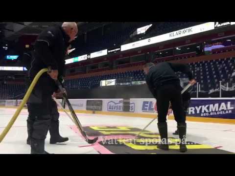 Så läggs reklam i isen