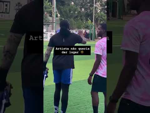 Recusa de Filho de Zua em ceder lugar durante jogo amigável gera comentários