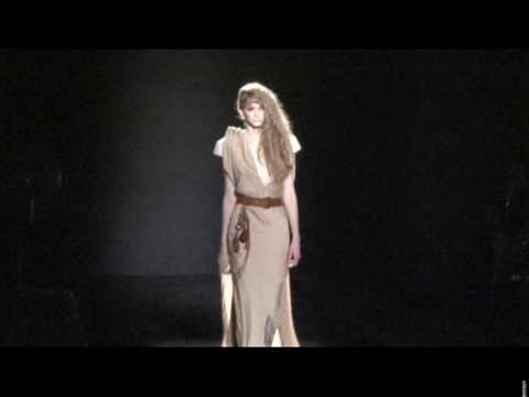 Paris :  AF Vandevorst fashion show-Women's Ready to Wear Spring/Summer 2010
