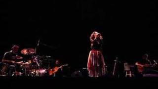 Bebel Gilberto - August Day Song