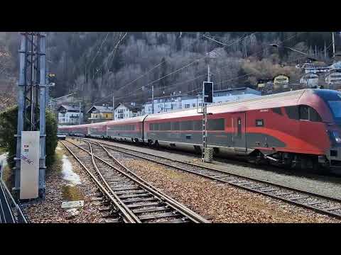 Einfahrt des railjet Xpress 1060 "Schmittenhöhe" am 04.03.2023 in Zell am See