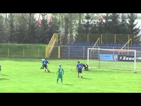 IV liga: Gryf Słupsk - Amator Kiełpino 9:0 (4:0)
