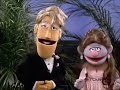 Sesame Street Director Kermit Tells Gladys How To Be A Stage Manager
