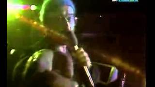 LUCIO DALLA:  L&#39; ANNO CHE VERRA&#39;  [LIVE 1981]