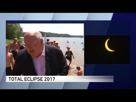 Meteorologist has emotional reaction to eclipse
