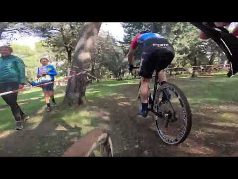 Onboard cyclocross Masters 40+ lap 1 and ‘highlights’ Châteauneuf de Gadagne 11 Nov 2025