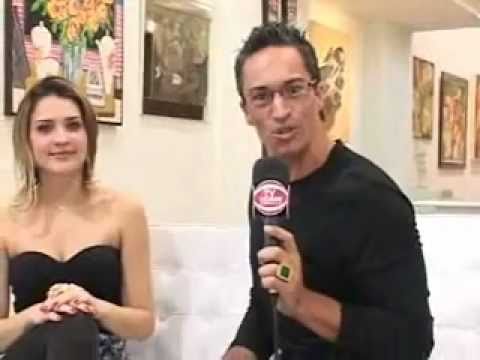 APLAUZZO - BONEQUINHA DE LUXO - 09 06 11 01.wmv