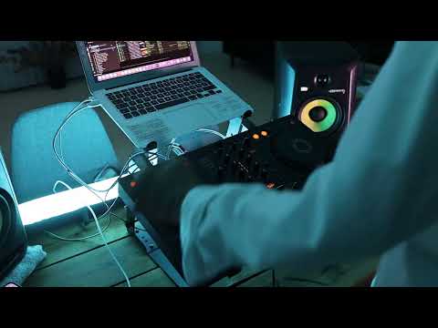 Dj practce session. Halfhour of learning, erros & hope