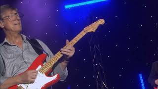 The Shadows - Don&#39;t Cry For Me Argentina - The Final Tour - 2004 - 4K