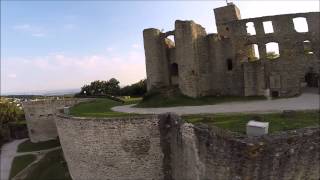 preview picture of video 'Burg Königstein im Taunus Teil 3 (Quadcopter)'