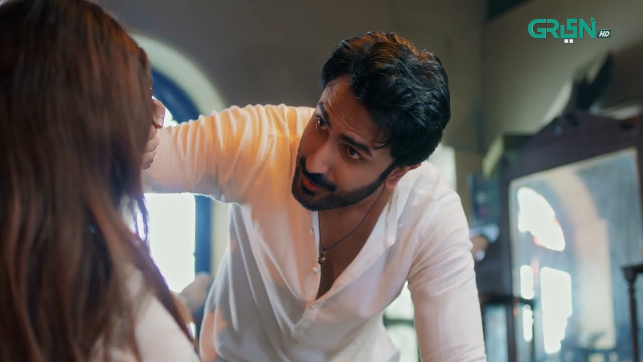 Main Zameen Tu Aasmaan Ep 37 | Best Scene 04 | Feroze Khan - Hiba Bukhari | Green TV Entertainment