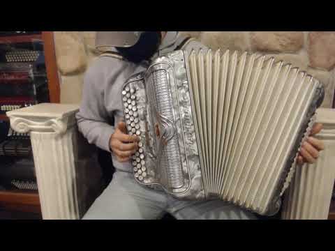 4552 - Silver Marinucci Chromatic Button Accordion C System LMM 46 80 $1299