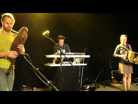 Tran (Naragonia & Jeroen Geerinck)