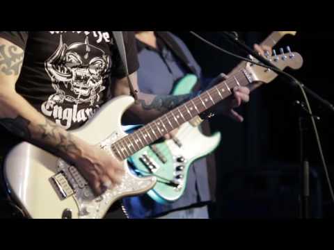 The Thrill Is Gone - by Gary Hoey at the 2016 Dallas International Guitar Show