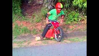 preview picture of video 'triciclos de derrape jamundi piloto ''fercho'''
