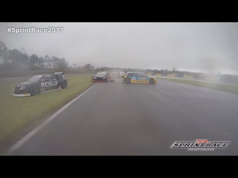 Sprint Race Brasil 2017. Race 1 Autódromo Zilmar Beux de Cascavel. before Start Crash