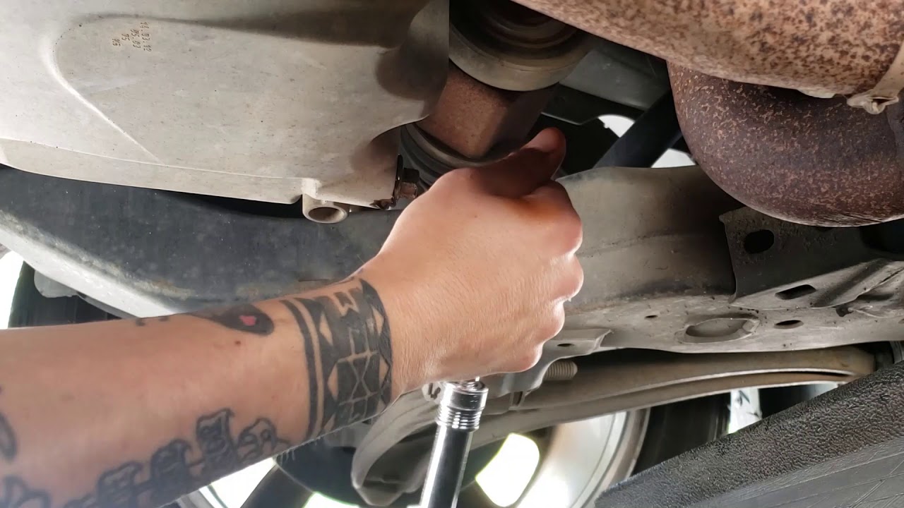 Watch video 2013 Ford Explorer Oil Change Now 2013 Ford Explorer Oil Change