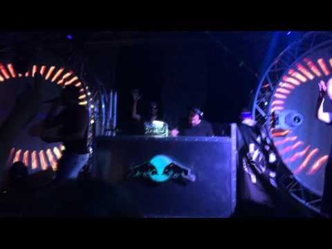 Fracus & Darwin @ HTID USA 2015 (Let Me In)
