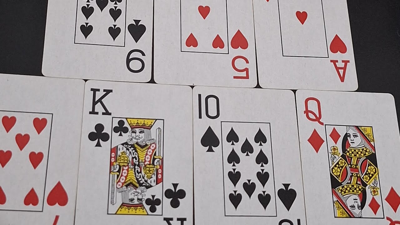 CARTOMANCIA PROFANA (BARALHO COMUM)| O personagem de dark romance apareceu na jogada!