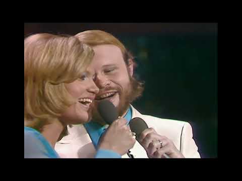 1972 Belgium: Serge & Christine Ghisoland - À la folie ou pas du tout (17th place ESC in Edinburgh)